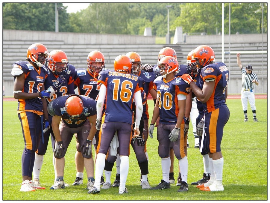 Les Corsaires vs Pygargues de Troyes: The Huddle 06